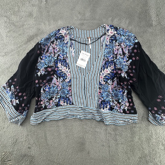 Free People Black Combo Floral Striped Bell Sleeve V-Neck Top OB1079916 XS NEW - Picture 2 of 10